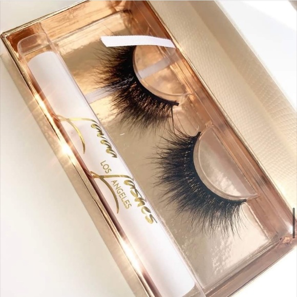 lavaa lashes Other - NWT Lavaa Lashes Charm Faux Mink False Eyelashes